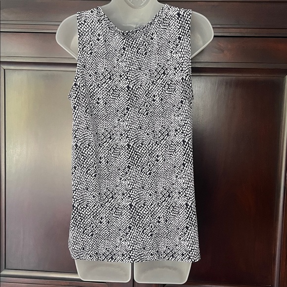 Antonio Melani Sleeveless Top - Picture 5 of 7